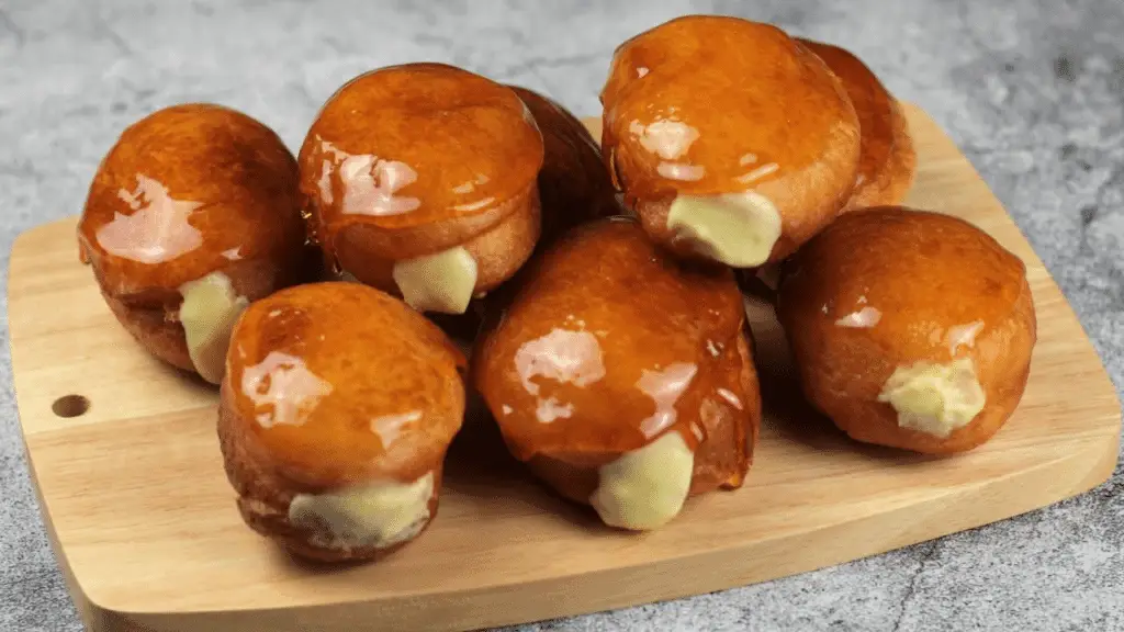 Easy Creme Brulee Donut Rolls - cookingathome